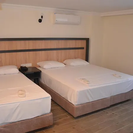 Hotel Piyes